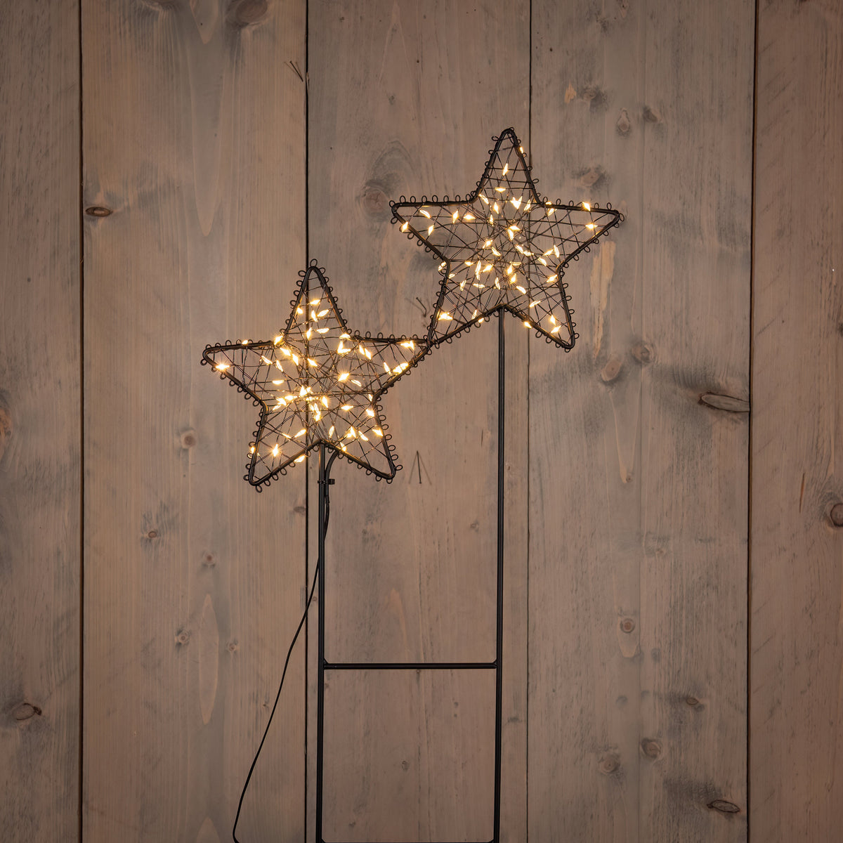 sterren op steker metaal 104led ip44 3xaa batterij met timer 25,5x63cm classic warm
