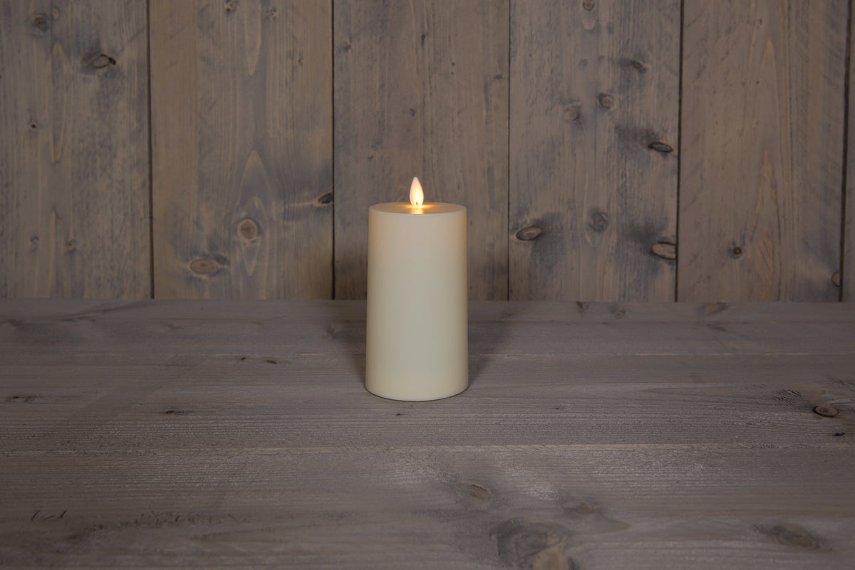 b.o.t. buitenkaars bewegende vlam 8x16cm ivoor 2xc (500h) 6/18u timer