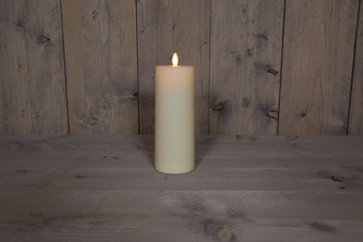 b.o.t. buitenkaars bewegende vlam 8x22cm ivoor 2xc (500h) 6/18u timer