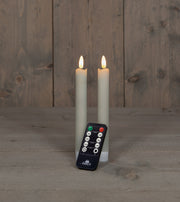 dinerkaars rustiek wax 3d vlam op 2x2aaa batterij met afstandsbediening 18cm ivoor 2 stuks