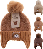 muts gebreid met pompom en beer embleem 3ass kl
